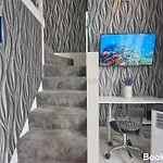 Last-Minute Secure L Sleeps Up To 3 L Spectacular Studio Apartment By Live London Short Lets & Serviced Accommodation